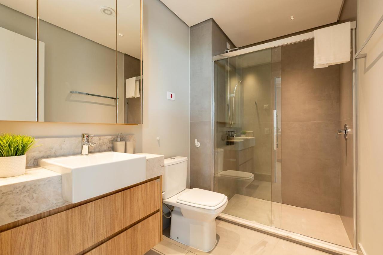Apartamento Apto Luxo 1q Varanda, Piscina, Academia E Garagem